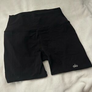 ALO Yoga Women's Classic Black Bike Shorts